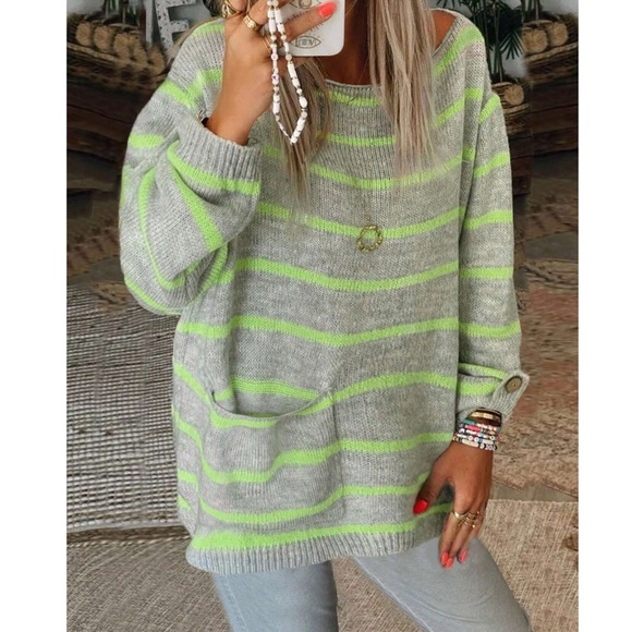 Cozy Striped Pocket Loose Fit Sweater Top - Picture 3 of 13